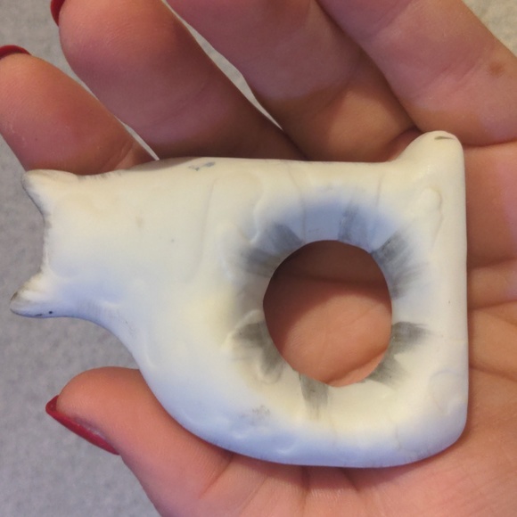 Set of 4 Silvestri tabby cat napkin rings - Picture 7 of 7